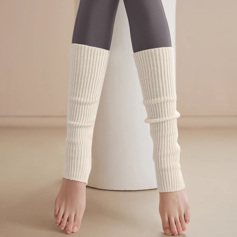 New Yoga Socks Non-Slip Grips  - مراجعة Boot Sock Slouchy وسعره