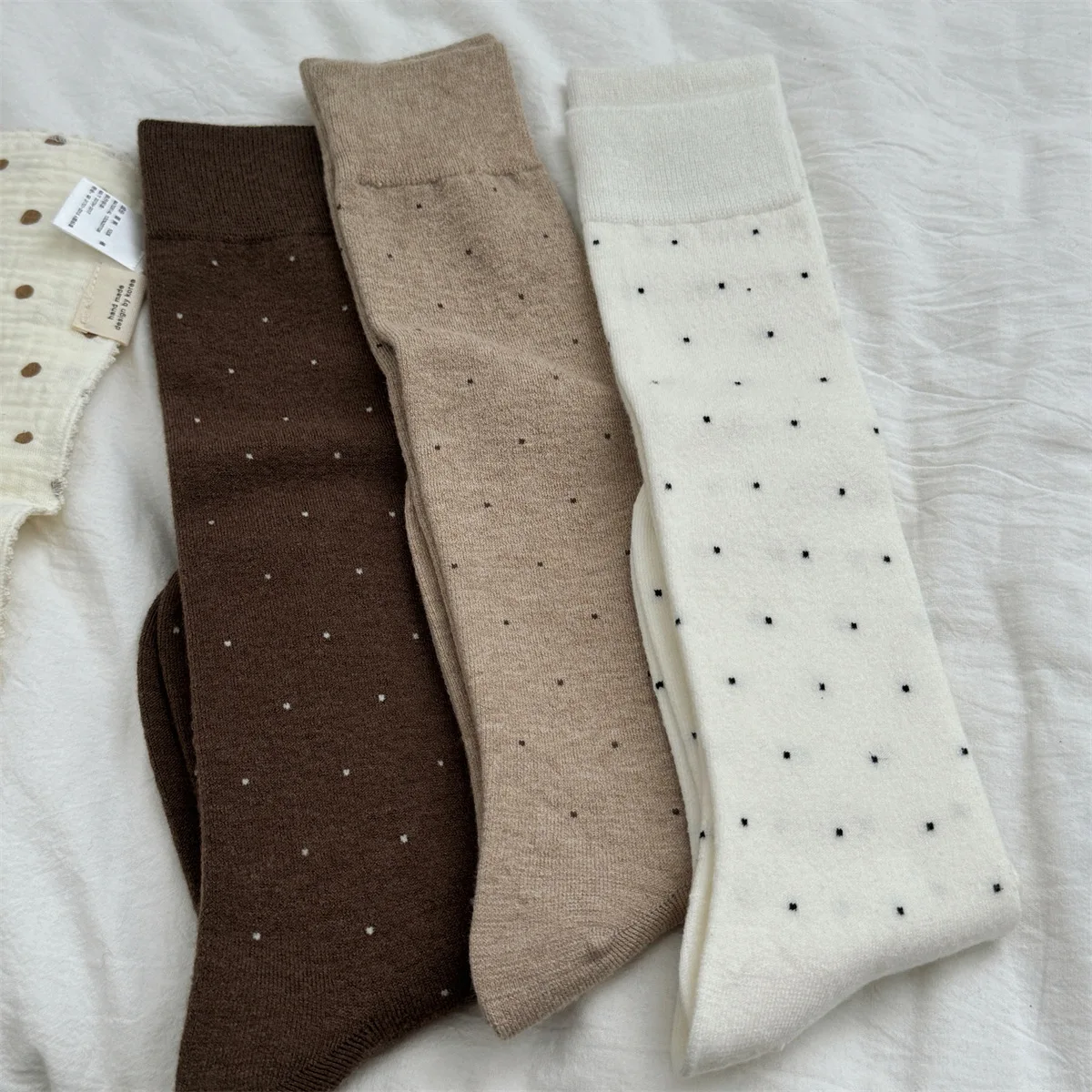 SP&CITY Winter Sweet Polka Dot - مراجعة Silk Sock Bamboo وسعره